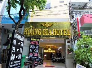 Property entrance - Kachiusa 2 Hotel (Ho Chi Minh City)