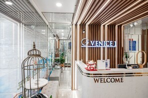 Reception - Venice 1 Hotel (Ho Chi Minh City)