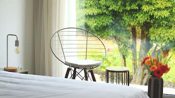 1 habitación, decoración personalizada y muebles diferentes