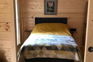 1 soverom, strykejern/-brett og sengetøy