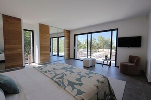 3 Schlafzimmer, Bügeleisen/Bügelbrett, Reisekinderbett, kostenloses WLAN