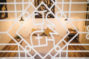 3 bedrooms, free WiFi - Bonhomie Hygge Apartment 3 bedrooms 5mins to Hoa / Hoan Kiem Hanoi (Hoan Kiem)