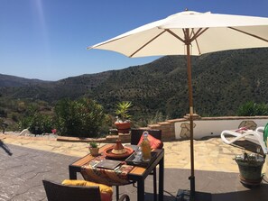 Outdoor dining - Casa Casira & studio - 8 persons, Costa Del Sol. (viñuela)