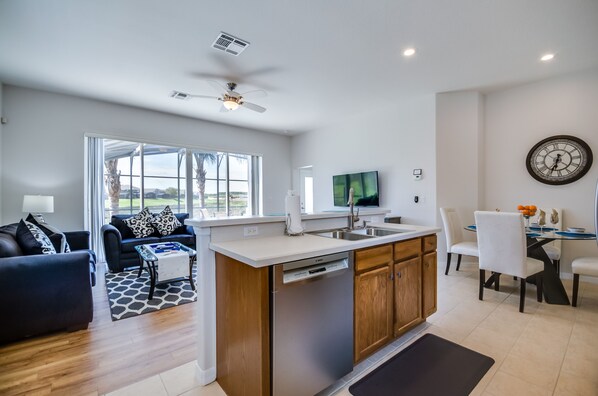 Interior - Lovely 5 Bed Home with Lake View and Private Pool (Davenport)