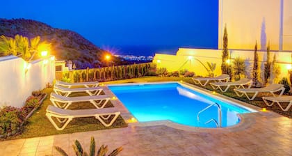 Nerja Paradise Rentals - Villa Cataleya