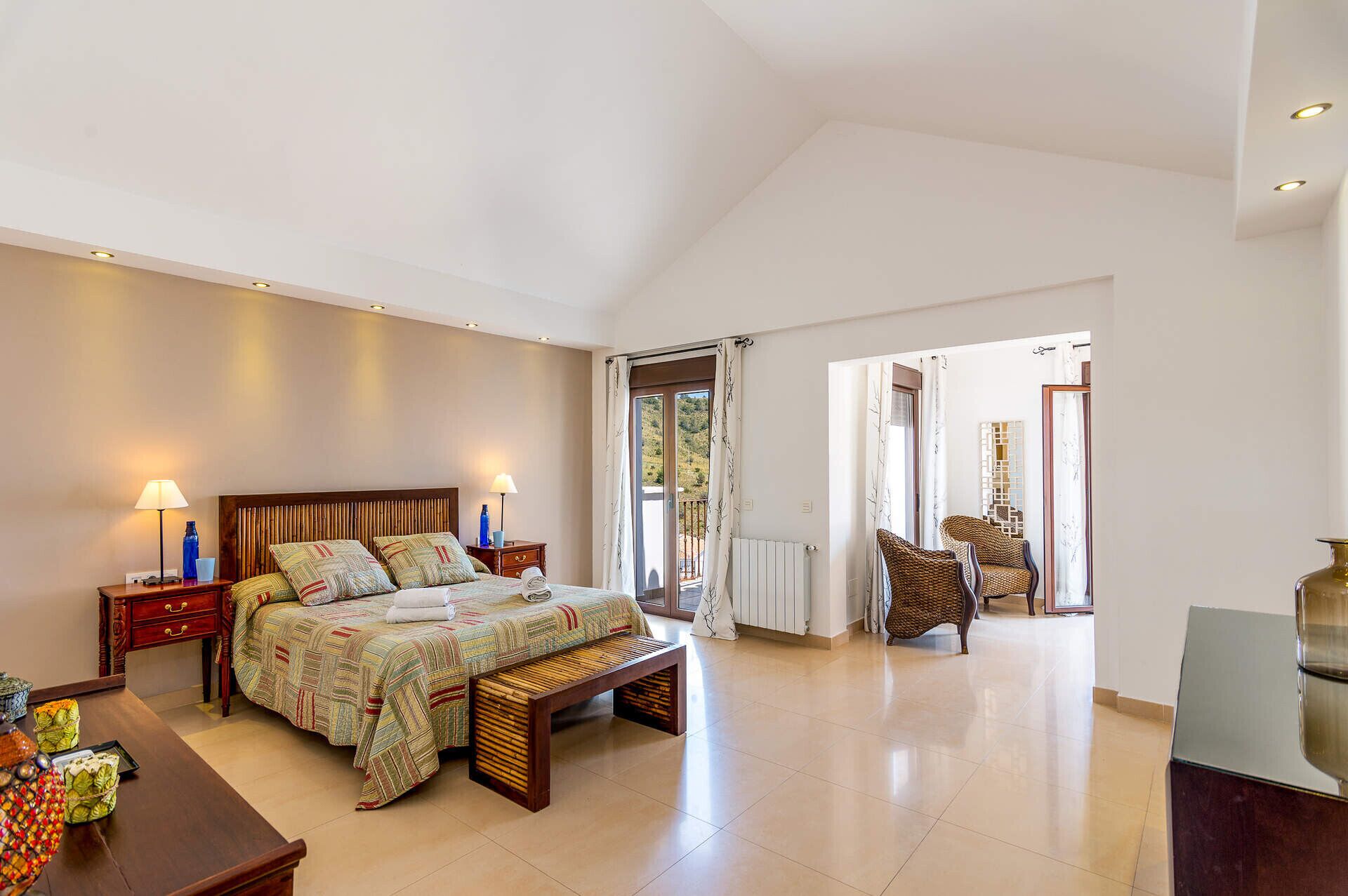 5 Schlafzimmer, Zimmersafe, Bügeleisen/Bügelbrett, Reisekinderbett