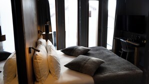 디럭스 스위트, 중이층 (Mont Blanc)