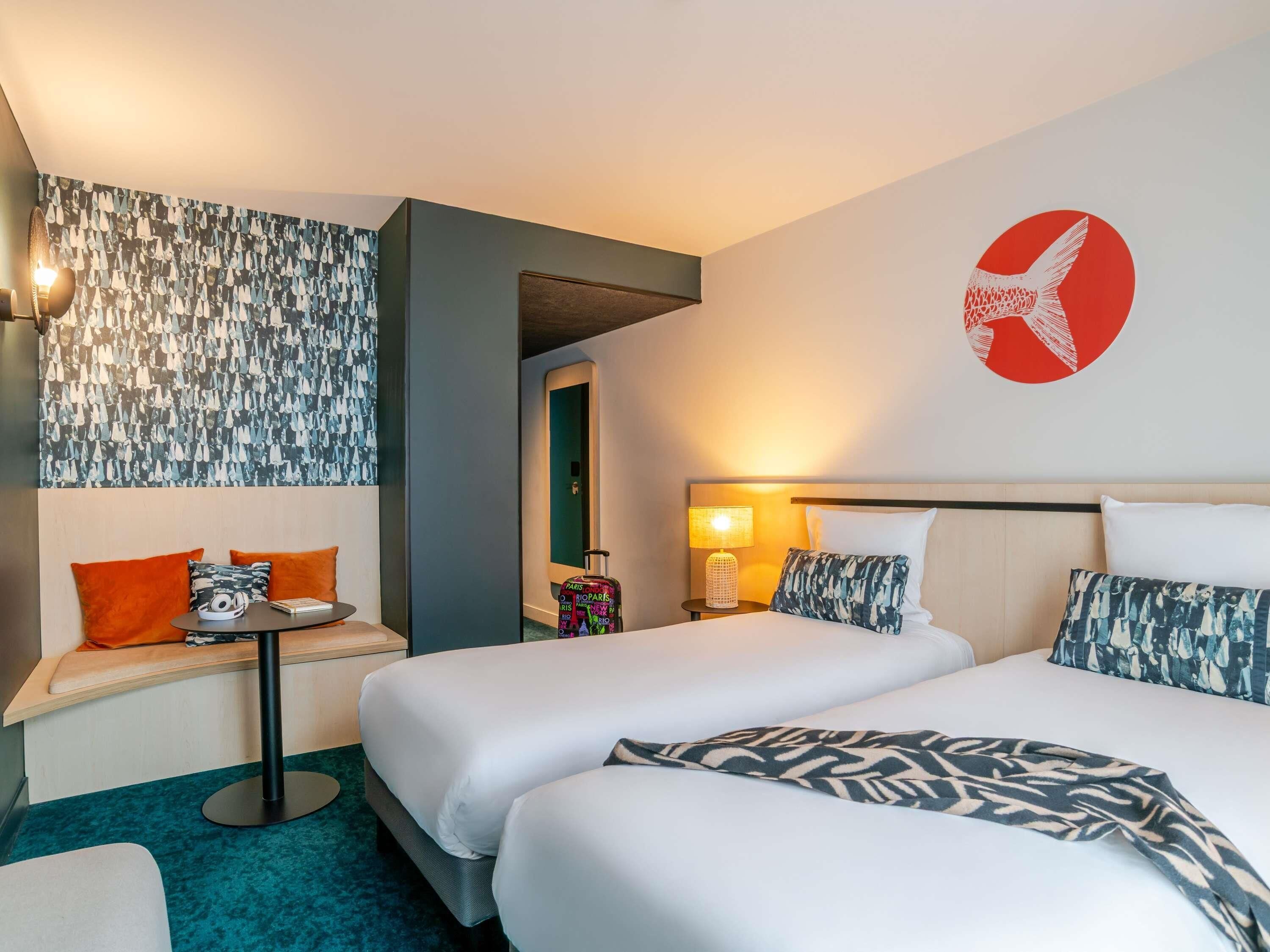 Standard Room, 2 Single Beds | Premium bedding, minibar, in-room safe, individually decorated