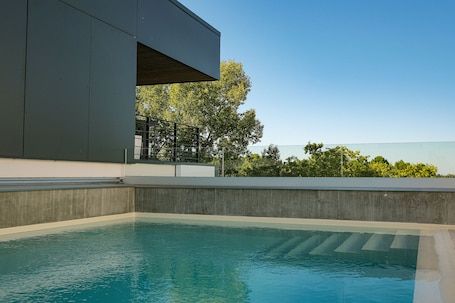 Alberca al aire libre por temporada