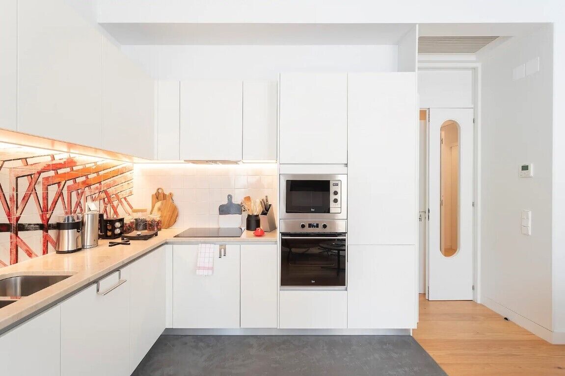 Refrigerador, microondas, horno, placa de cocina