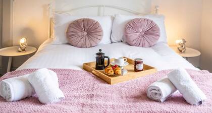 Burgess Beach House - Hot Tub - Garden - Pets OK