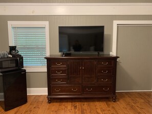 Interior - Pet-friendly cabin with covered porch, King bed, and laptop friendly workspace (Dahlonega)