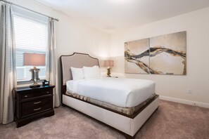 5 chambres, coffres-forts dans les chambres, fer et planche à repasser