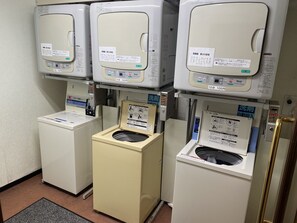 Interior - Twin room Smoking Spacious 30 sqm With breakfa / Naha Okinawa (Naha)