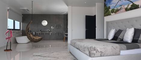 Attico Grand | Postazione laptop, tende oscuranti, insonorizzazione, Wi-Fi gratuito