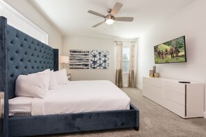 5 habitaciones, tabla de planchar con plancha, wifi y ropa de cama
