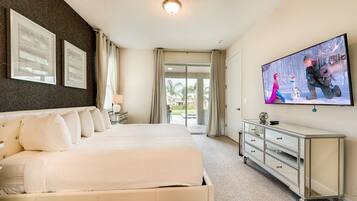 8 bedrooms, in-room safe, iron/ironing board, free WiFi