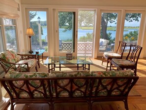 Interior - Waterfront Sunset Views (Southampton)