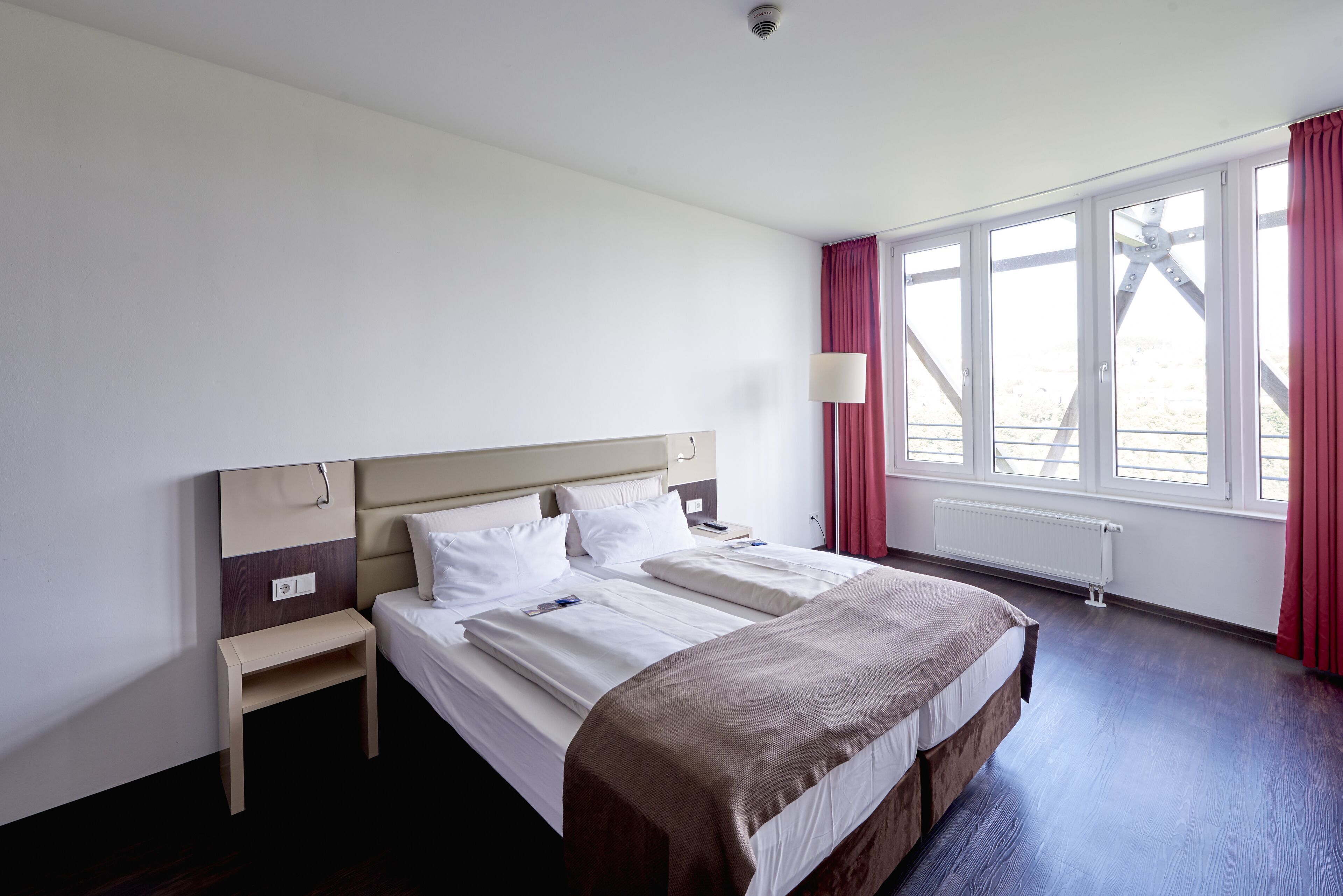 Hypo-allergenic bedding, minibar, in-room safe, desk