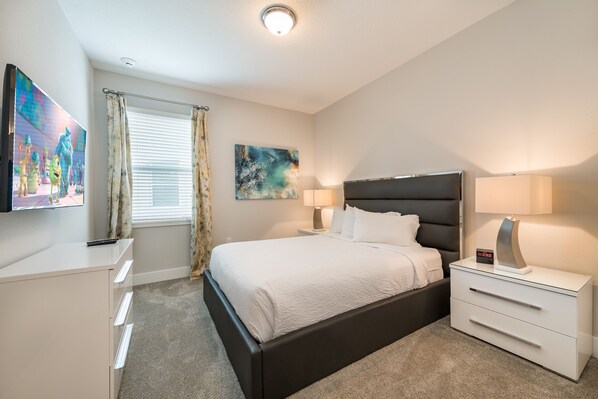 11 bedrooms, in-room safe, iron/ironing board, free WiFi