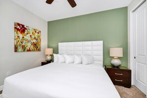 11 bedrooms, in-room safe, iron/ironing board, free WiFi - Picturesque Home with Theme Rooms, Theater and Game Room near Disney with Waterpark & Resort Access. (Reunion)