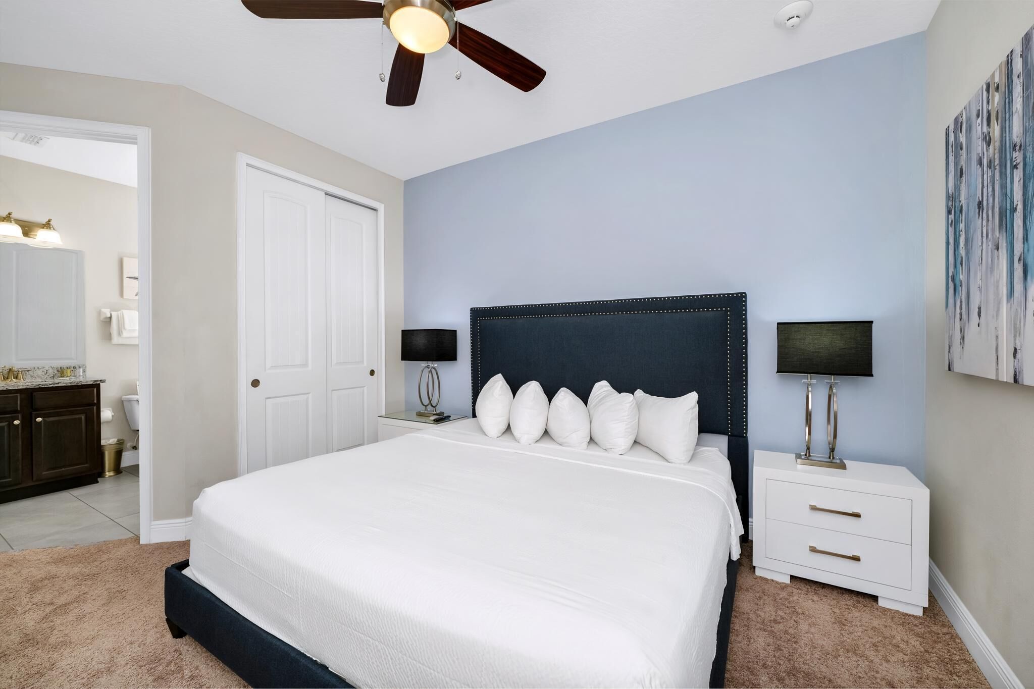 11 bedrooms, in-room safe, iron/ironing board, free WiFi