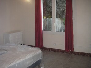 2 bedrooms, WiFi - Le nid de la sorguette (Monteux)