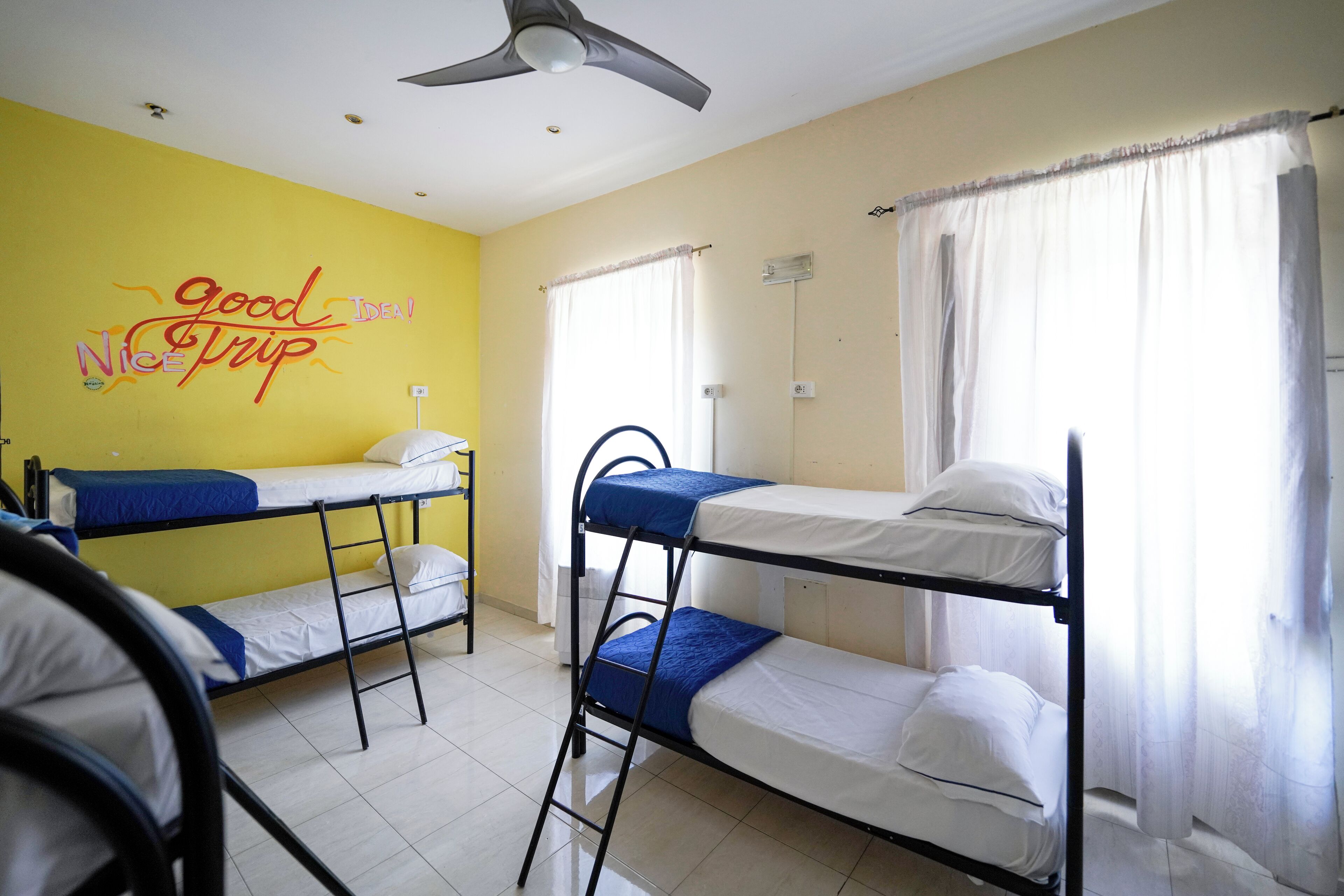 Photo - Los Mochileros Hostel - Age Limit 18-28