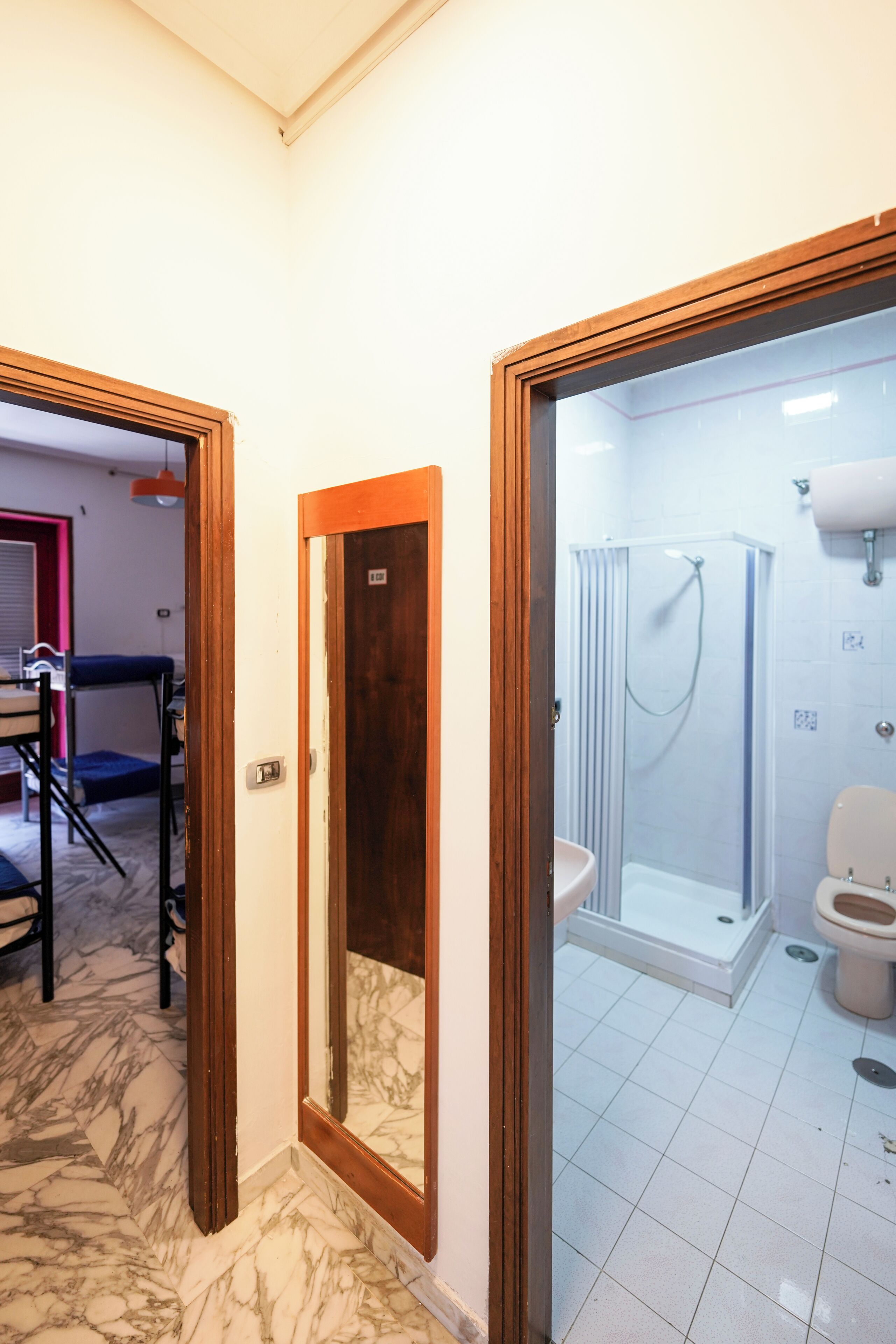 Photo - Los Mochileros Hostel - Age Limit 18-28