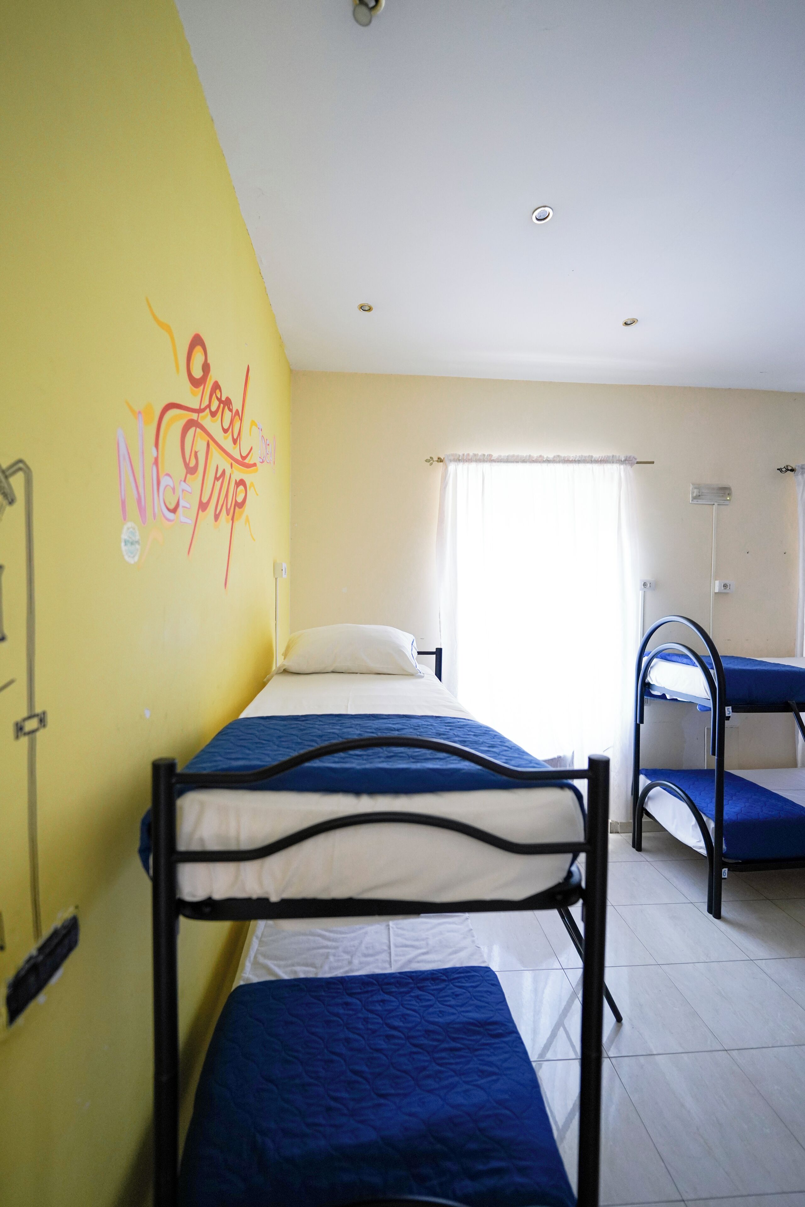 Photo - Los Mochileros Hostel - Age Limit 18-28