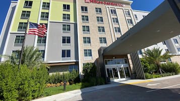 Facciata della struttura