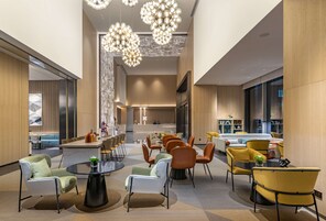 Lobby-Lounge