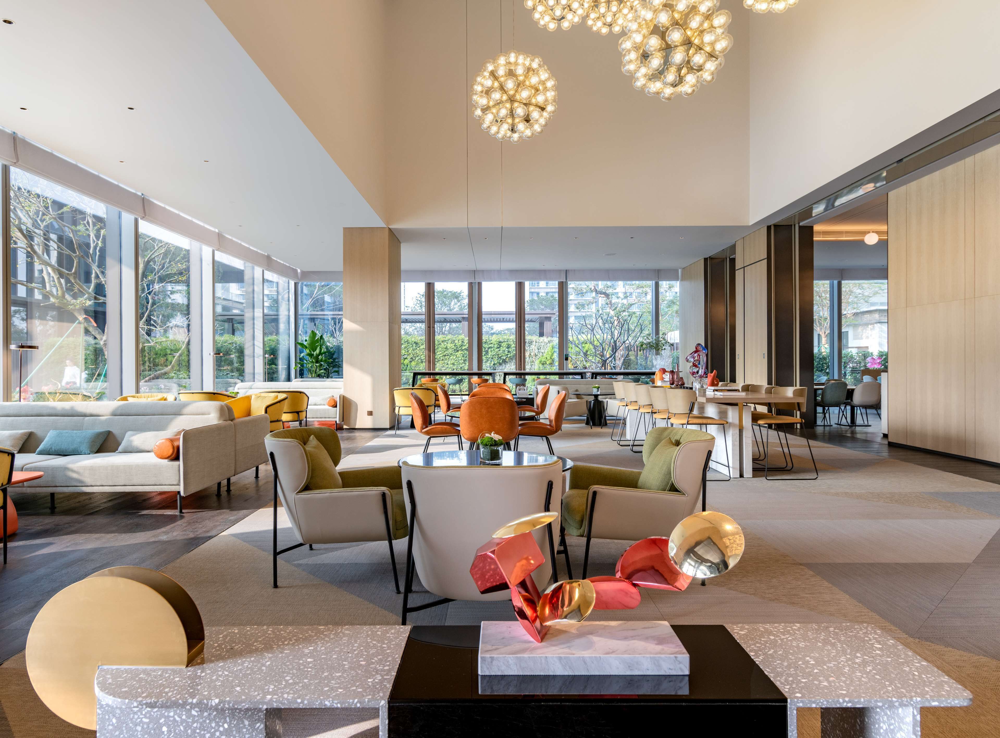 Breakfast, lunch, dinner served; international cuisine 