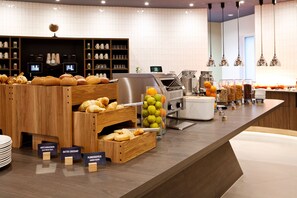 Tägliches inbegriffenes Frühstücksbuffet