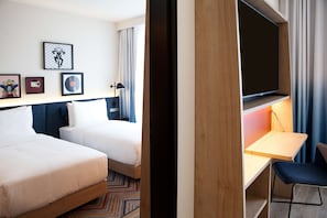 Hypo-allergenic bedding, in-room safe, desk, laptop workspace