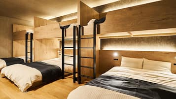 1 habitación, escritorio, wifi gratis y ropa de cama