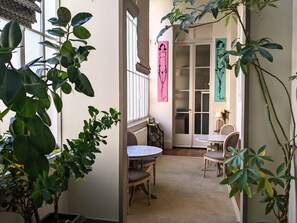 Breakfast area - L' Apparthôtel Particulier Bordeaux (Bordeaux)