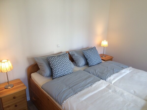 1 chambre, fer et planche à repasser, Wi-Fi gratuit, draps fournis