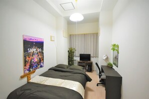 1 bedroom, desk, free WiFi, bed sheets - Double room B 1 highway bus from Chitose Airport  - 105 / Sapporo Toyohira-ku Hokkaidō (Sapporo Toyohira-ku)