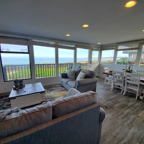 Smart TV, fireplace, video games, books