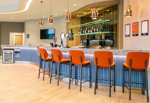 Bar (on property) - Hampton by Hilton Blackburn (Blackburn)