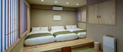 1 bedroom, desk, free WiFi, bed sheets