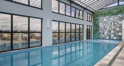 Lefel Hotel