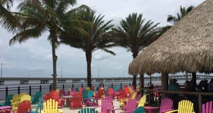 Punta Gorda Isles Updated 2b2b Canal Pool Home - 2026 Dates Available!