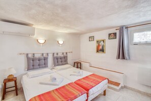 4 habitaciones, tabla de planchar con plancha y wifi gratis 