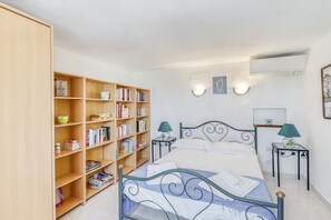 4 Schlafzimmer, Bügeleisen/Bügelbrett, kostenloses WLAN