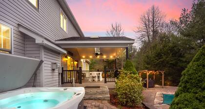 Incredible House in the Heart of the Poconos. Private Heated Pool & Hot Tub