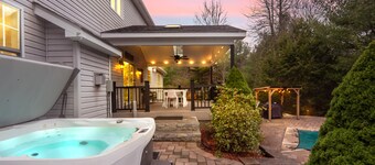 Incredible House in the Heart of the Poconos. Private Heated Pool & Hot Tub