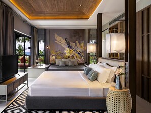 Deluxe Suite, 1 King Bed with Sofa bed | Premium bedding, minibar, individually decorated, individually furnished