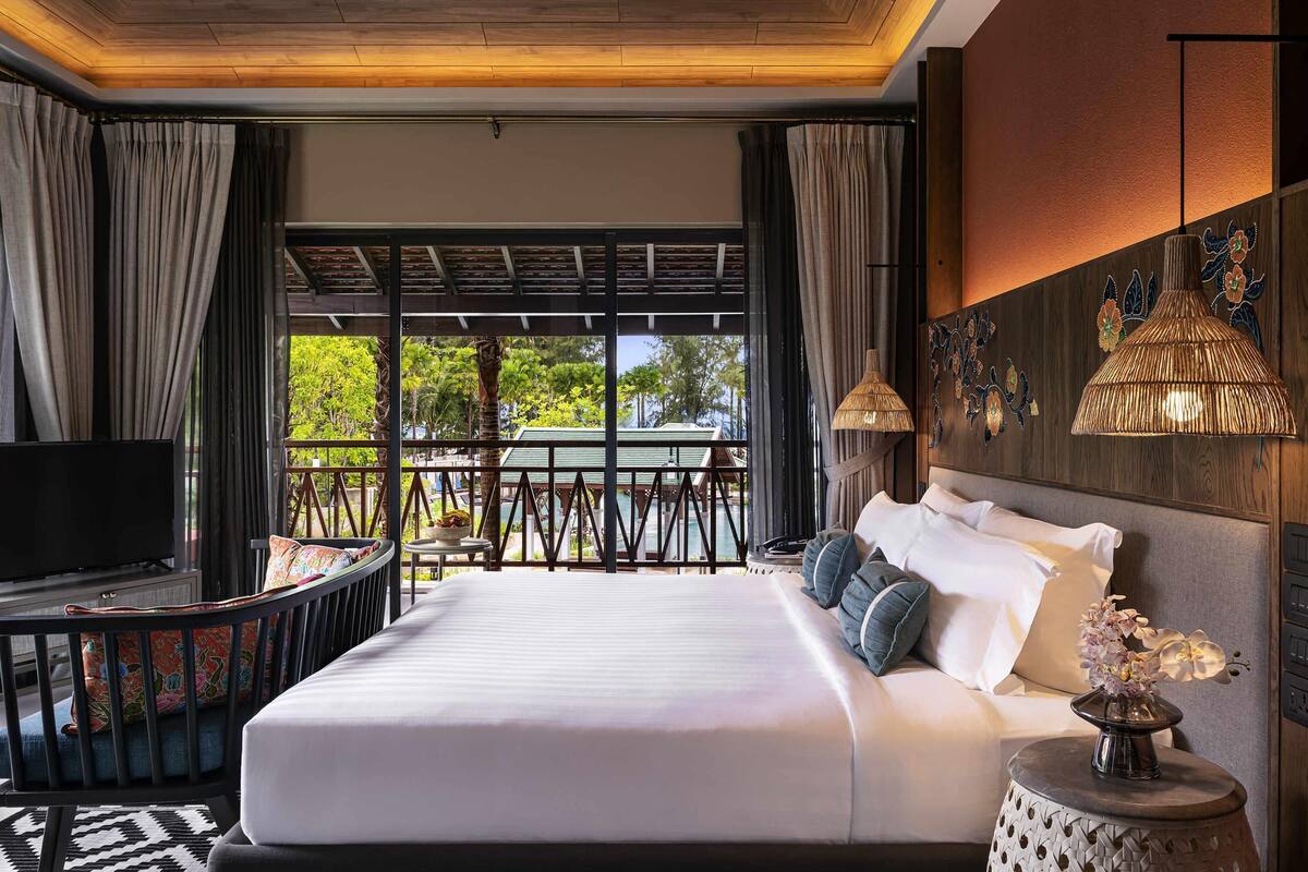 Habitación Deluxe, 1 cama de matrimonio grande | Ropa de cama de alta calidad, minibar, sistema de insonorización